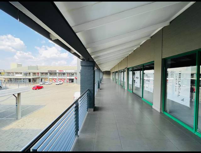 405M² RETAIL TO LET IN KYALAMI